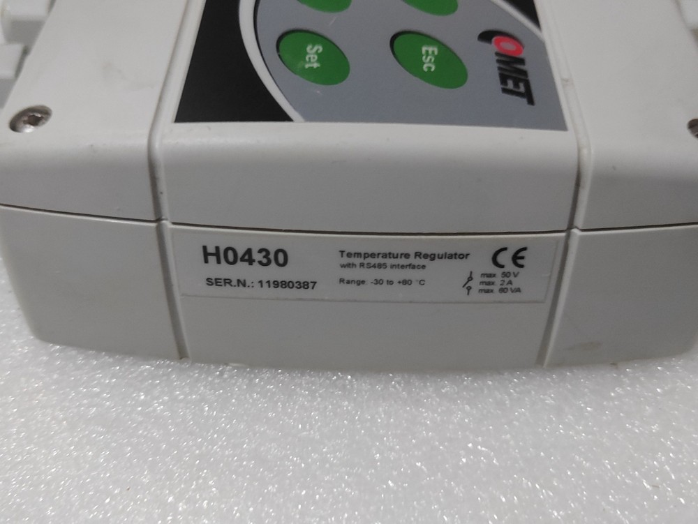Comet H0430 temperature transmitter and controller
