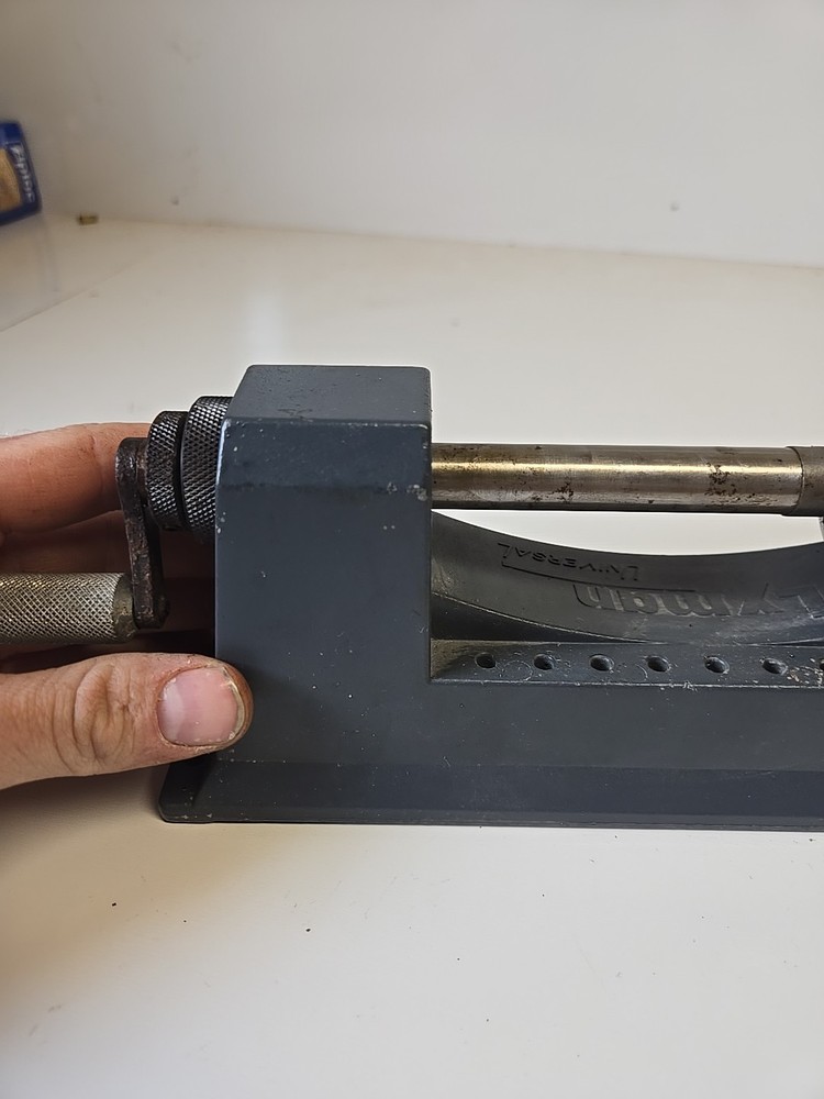 lyman universal case trimmer (Functional Poor Condition)