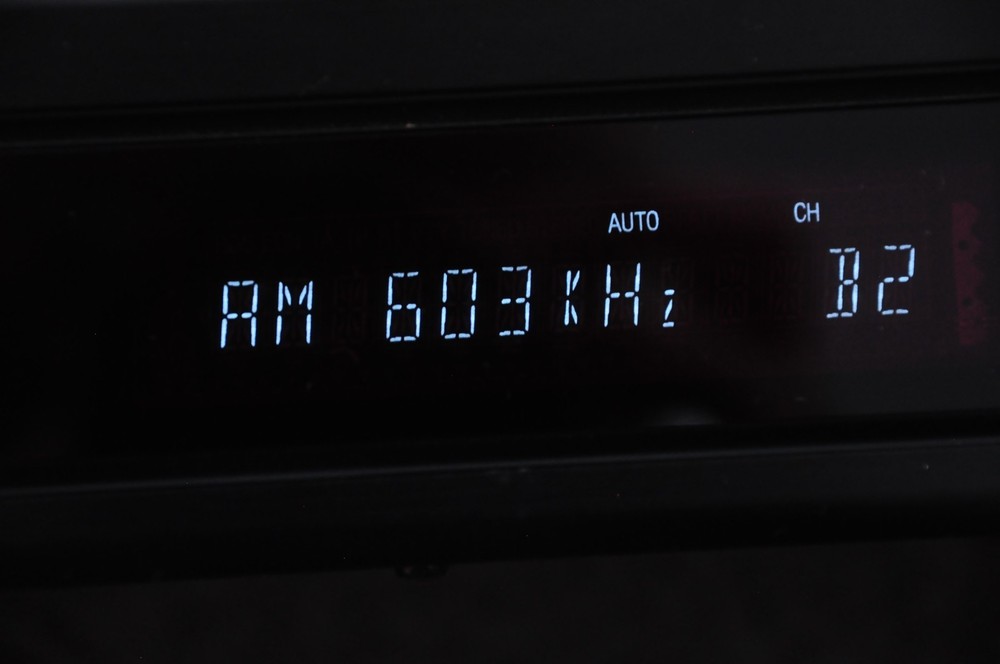 Denon TU-215RD AM / FM Stereo Tuner - Tested & Working