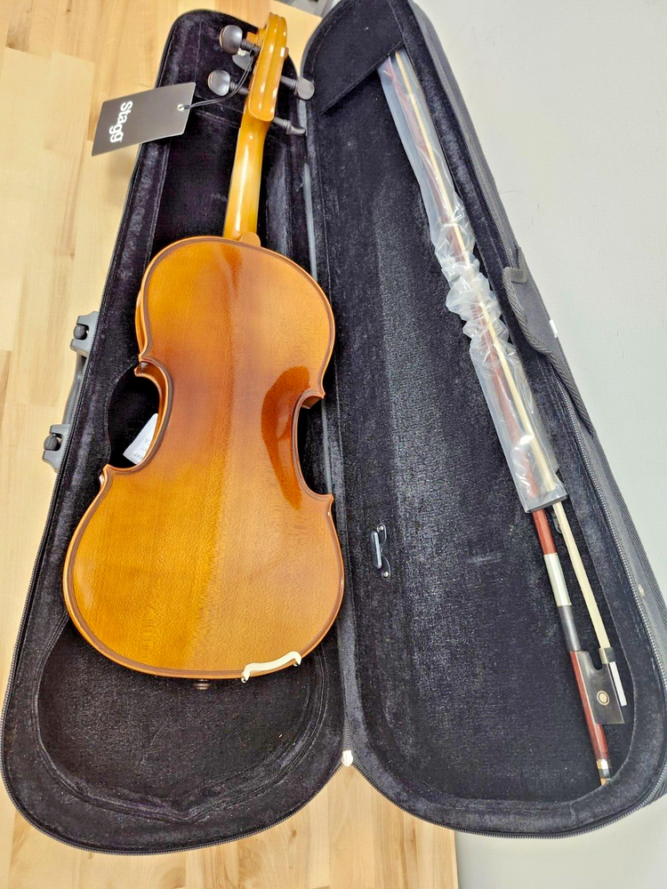 Stagg VN-4/4 EF Solid Maple 4/4 Student Size Violin Ensemble with bow and case