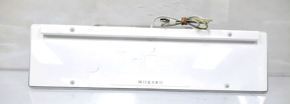 Apple A1243 Wired USB Keyboard *SEE DESCRIPTION*