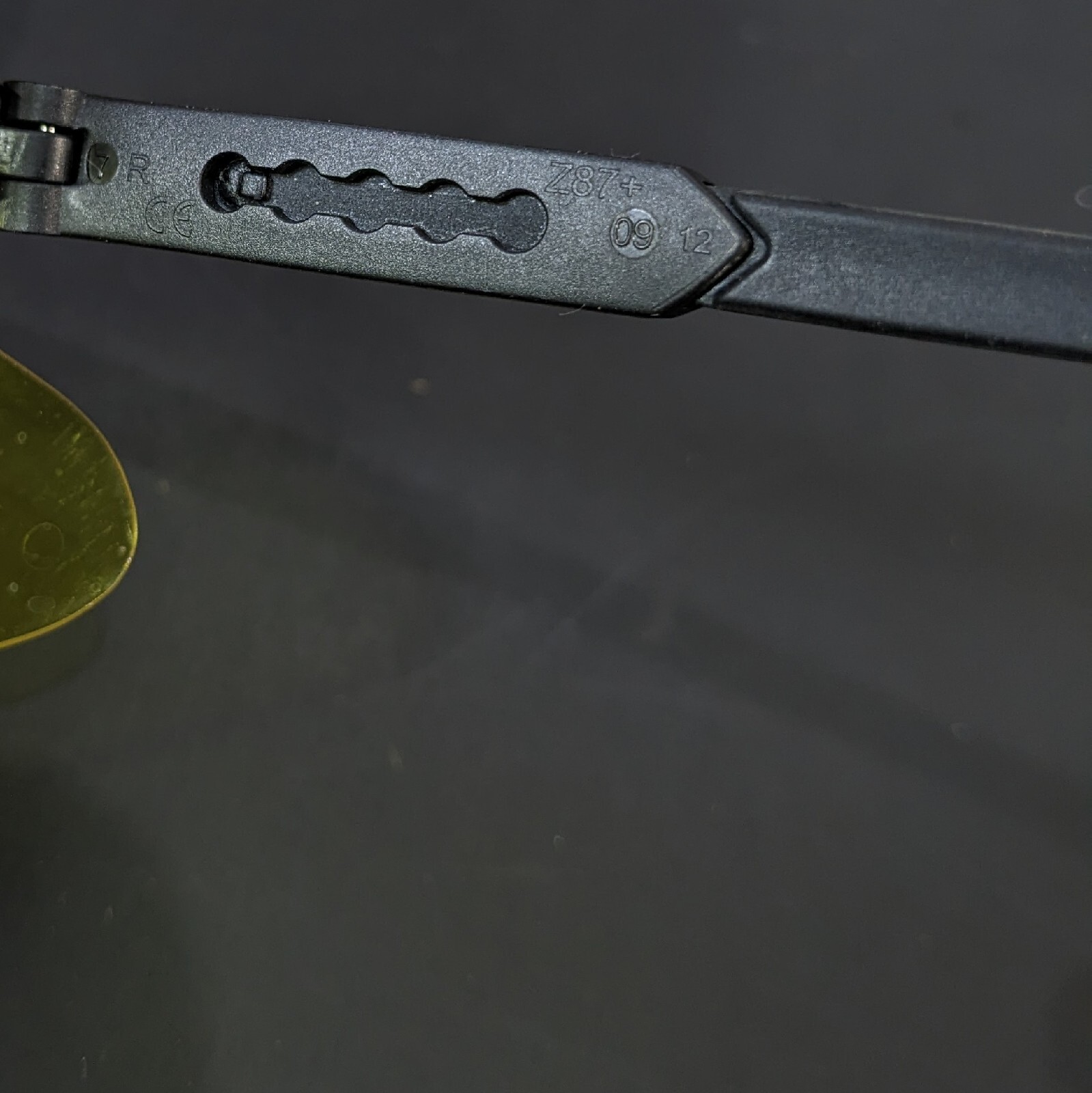 ESS ICE Military GlassesYellow Lense and Clear (Light Scratches)