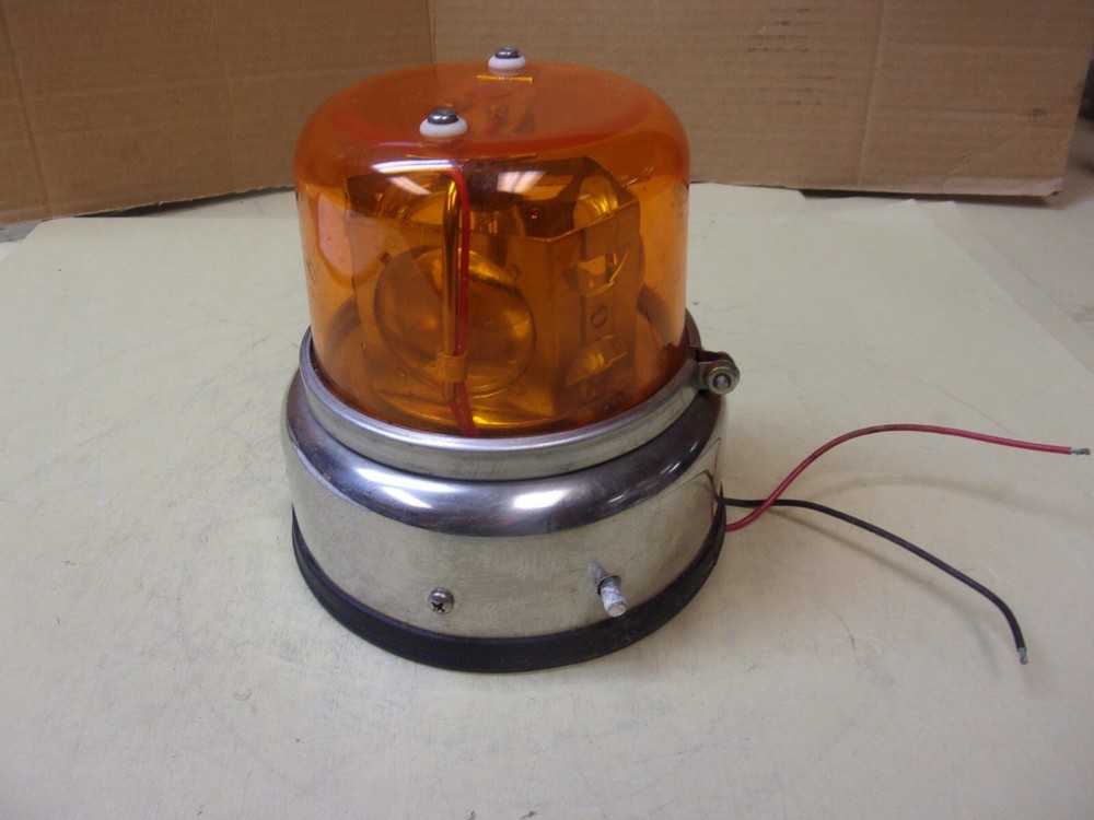 Whelen Model 66 Rota-Beam , 24V