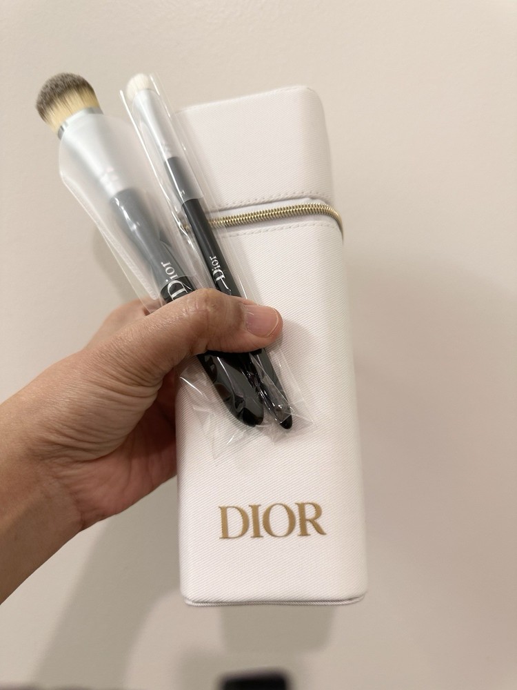 GWP Dior 2 pcs Backstage Brushes With Case