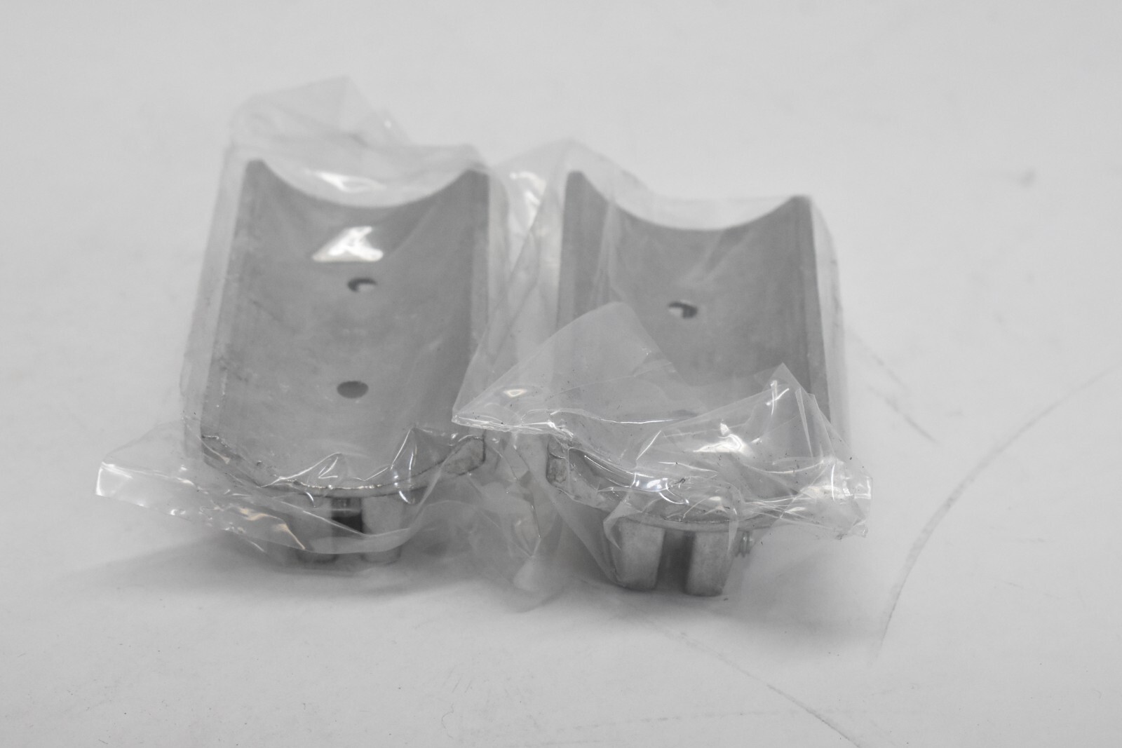 Heavy Duty Street Name Sign Wing Bracket For Post Mounting Real Traffic Road 2Pk