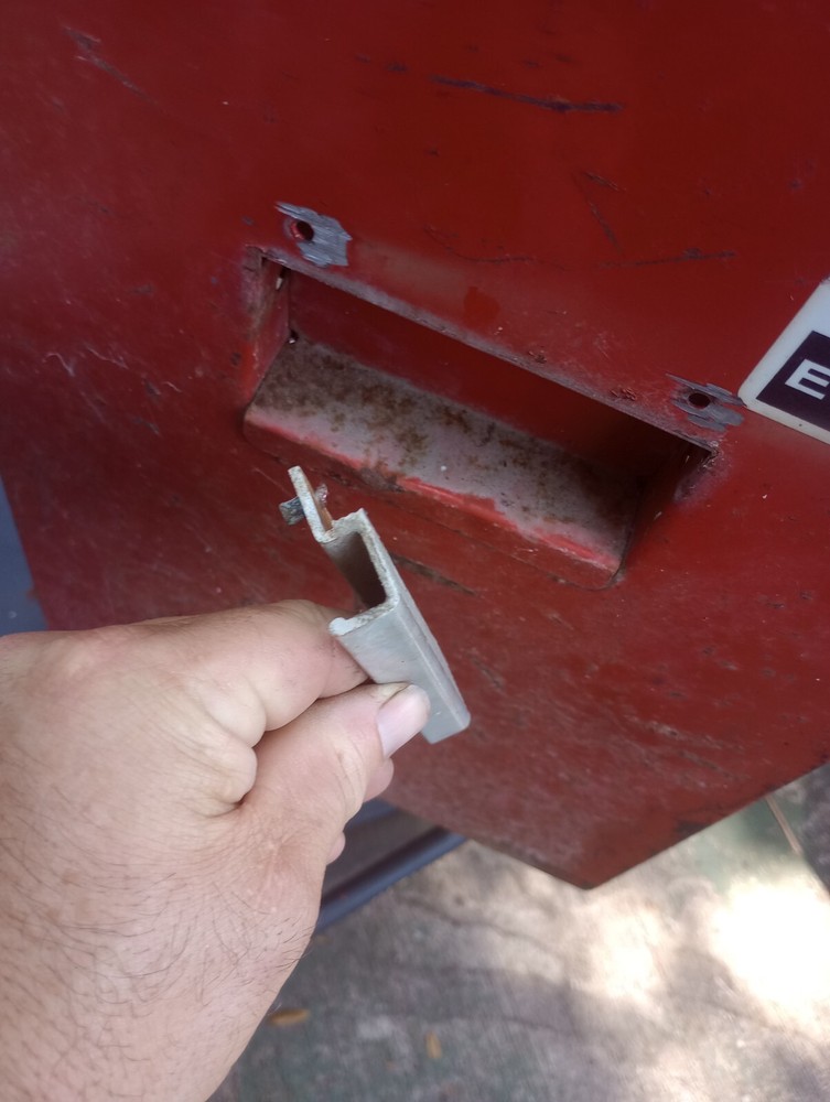 CRAFTSMAN TOOL BOX CARRY HANDLE. #C21