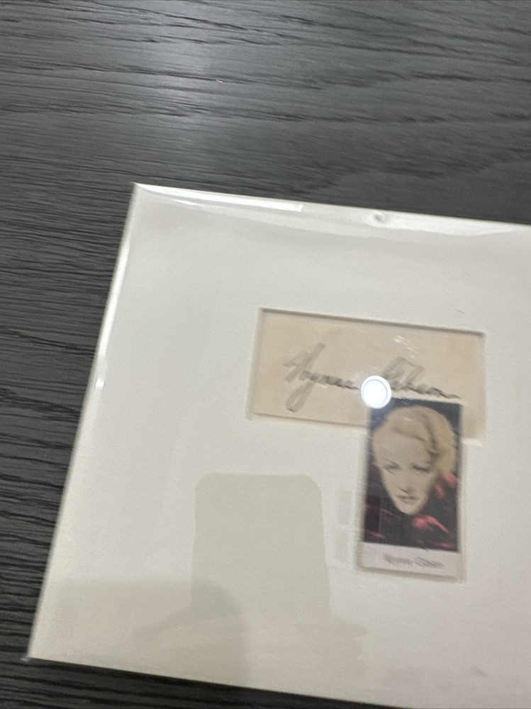 Wynn Gibson Autograph