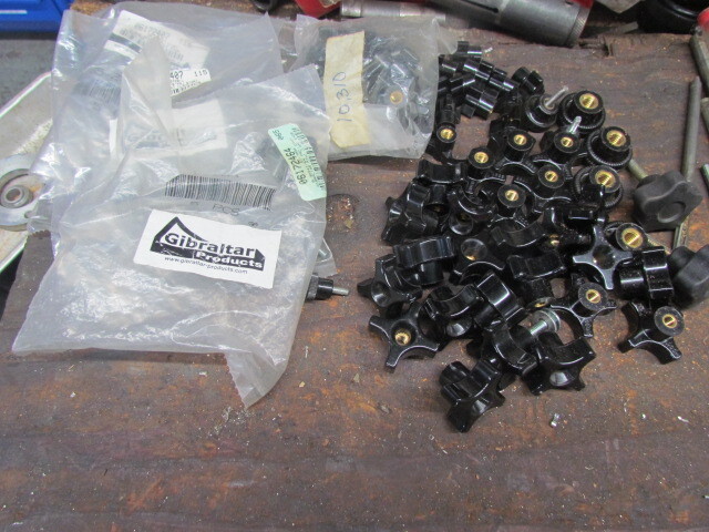 New Plastic Knobs                         K-852