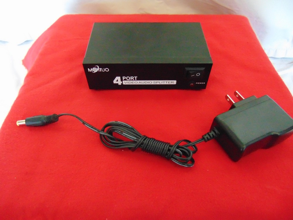 Maituo 4 Port Video Audio Splitter