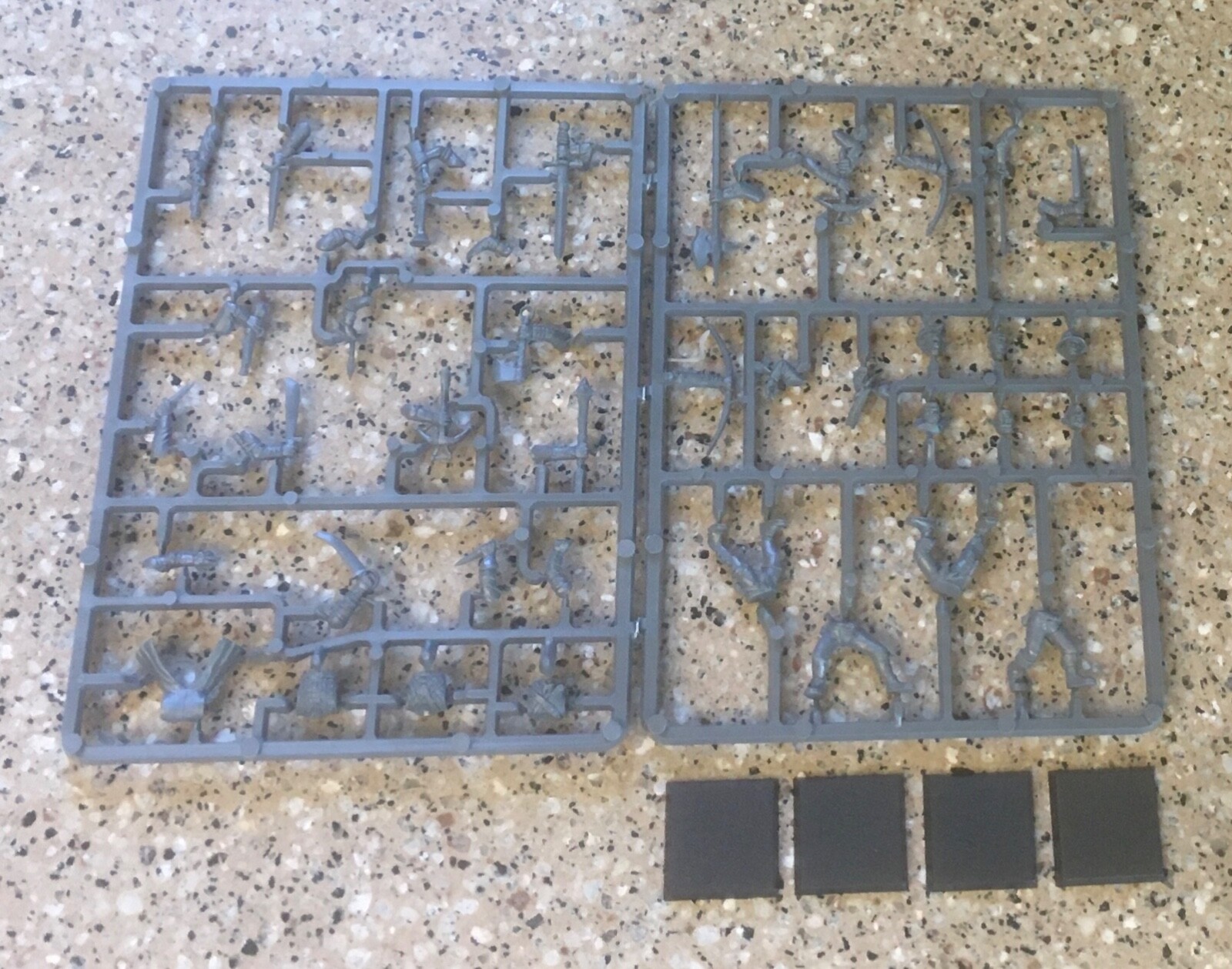 NEW Lot of 4 Empire Free Company Militia Men - Old World Sprue Mordheim