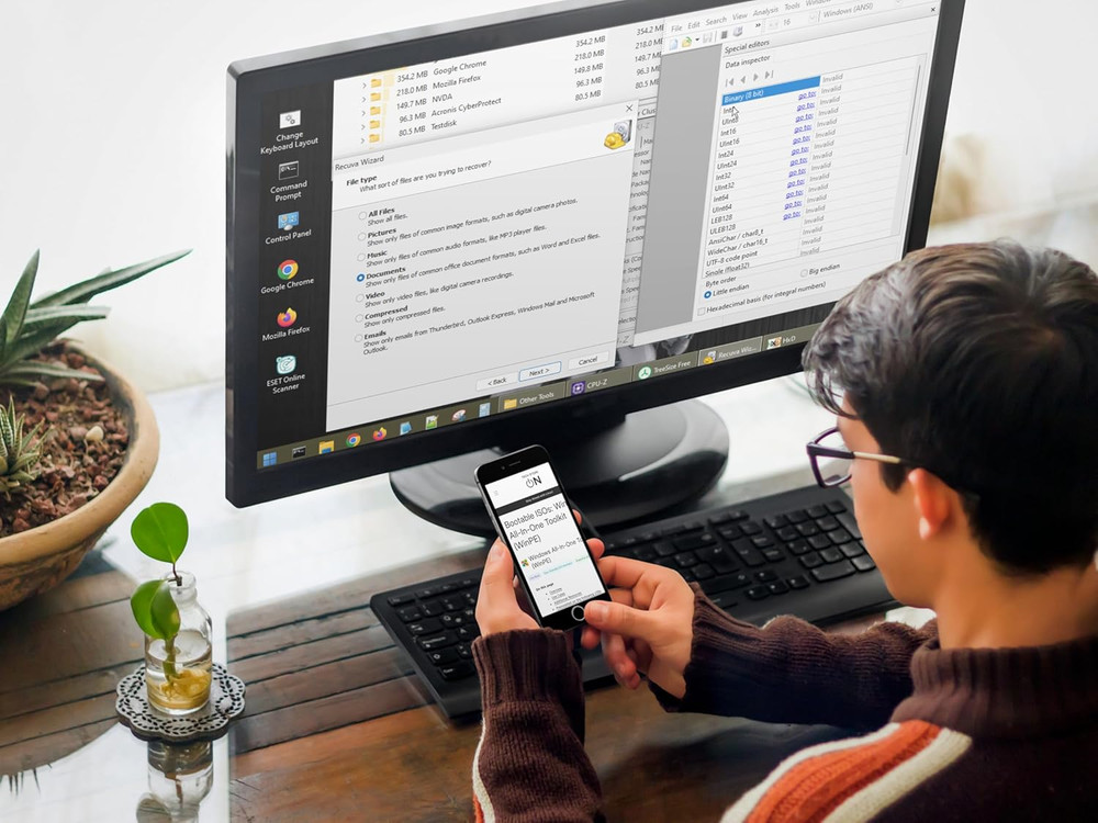 Computer IT Repair Bootable USB Flash Drive – Antivirus, Data Recovery & Passwor