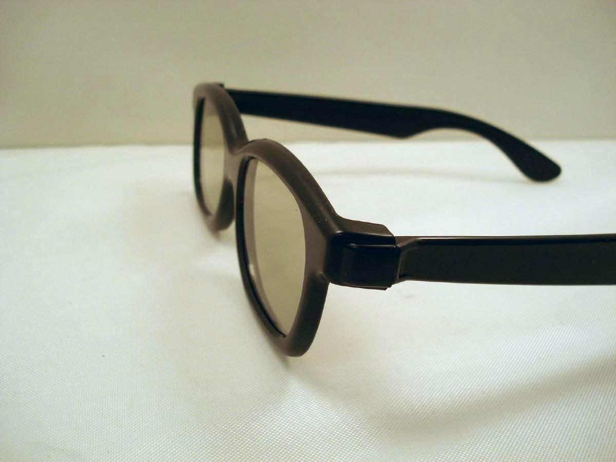 4 Pair Passive 3D Glass with Polarized Plastic Lenses for Vizio LG 3D glasses