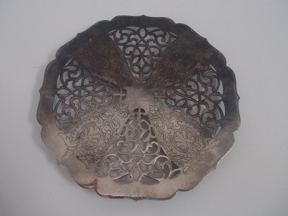 VTG Towle Silverplate Footed 8" Trivet