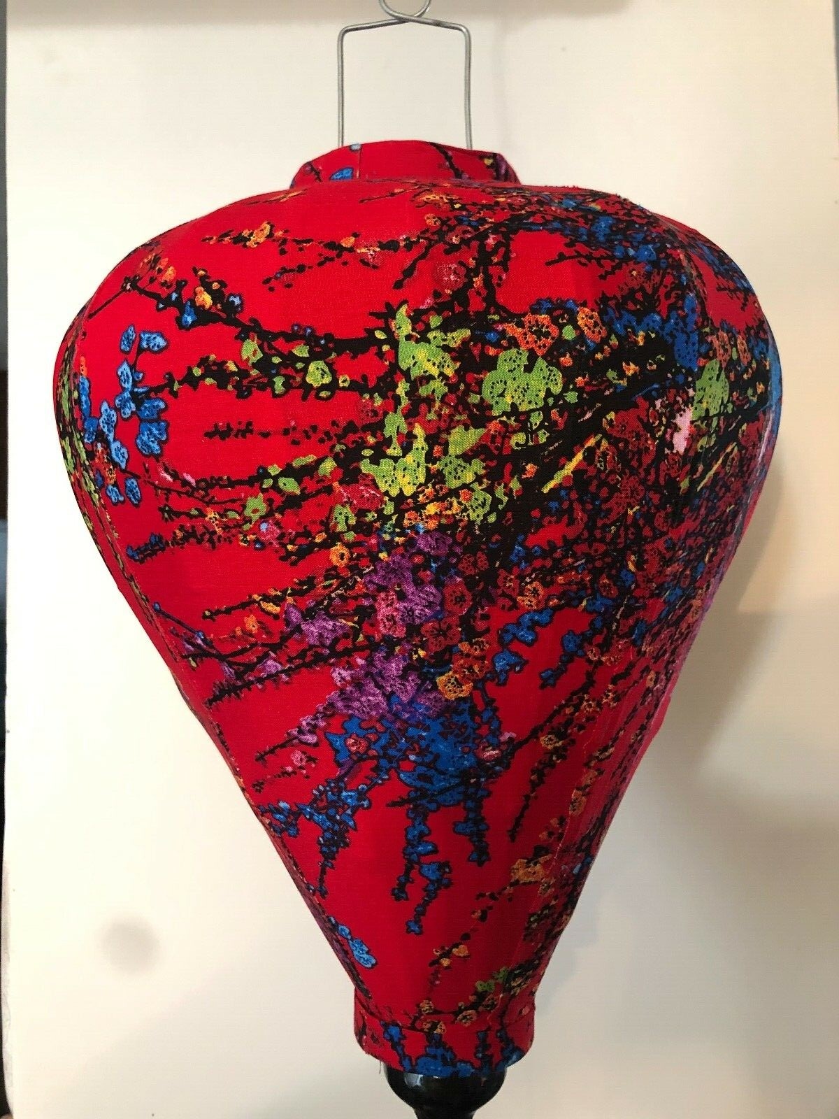 20'' AUTHENTIC VIETNAMESE SILK LANTERN — Garlic Umbrella