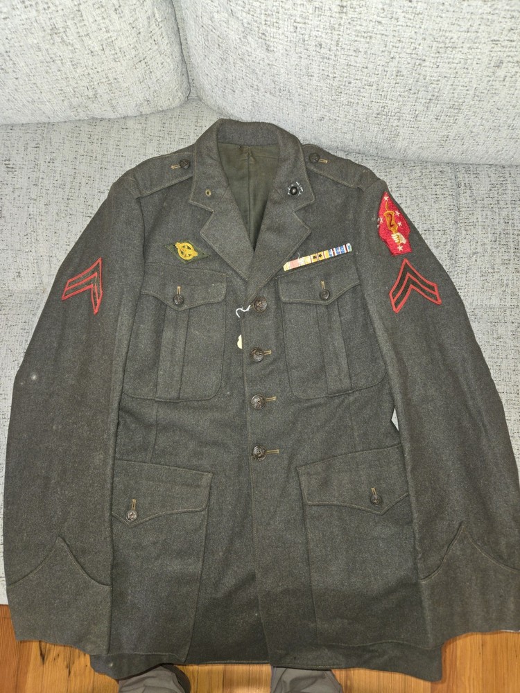 WW2 USMC COAT 2ND MARINE DIVISION