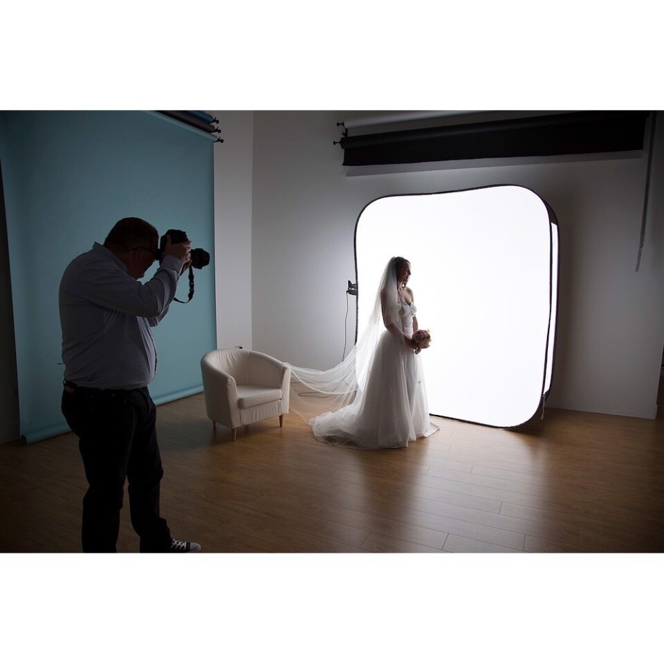 Used-Manfrotto HiLite Illuminated Background