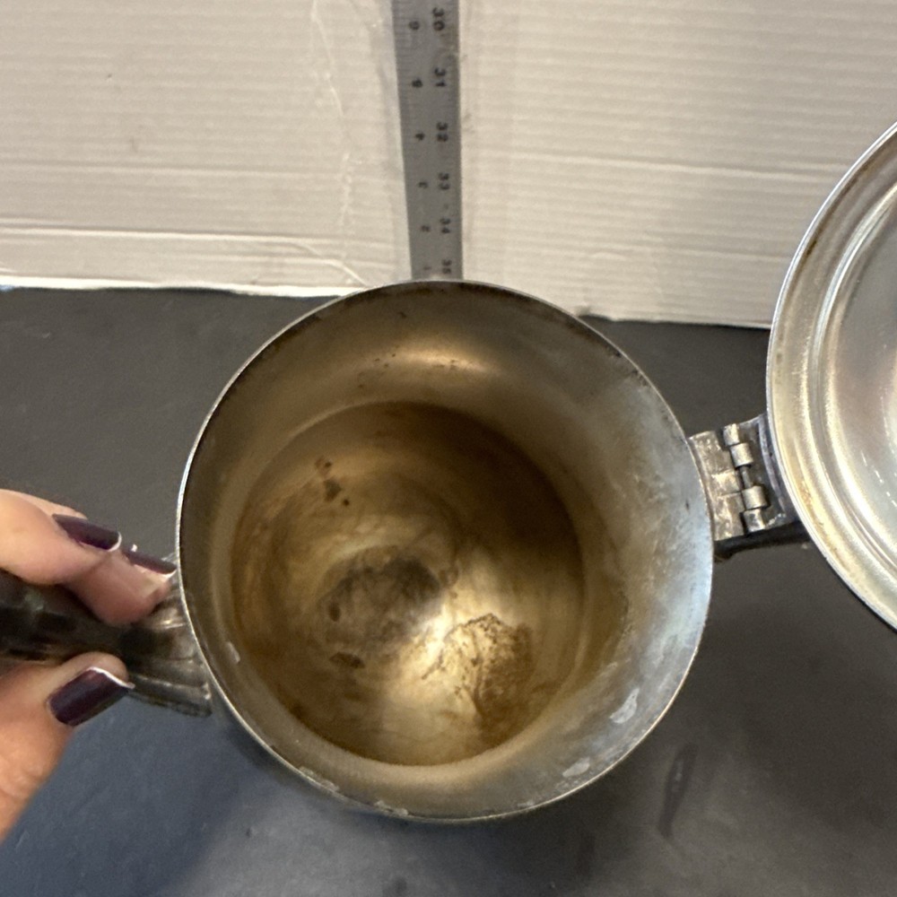 WM Rogers Silver Plate Lidded Coffee Pot 800