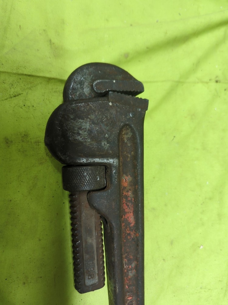 18 Inch Pipe Wrench