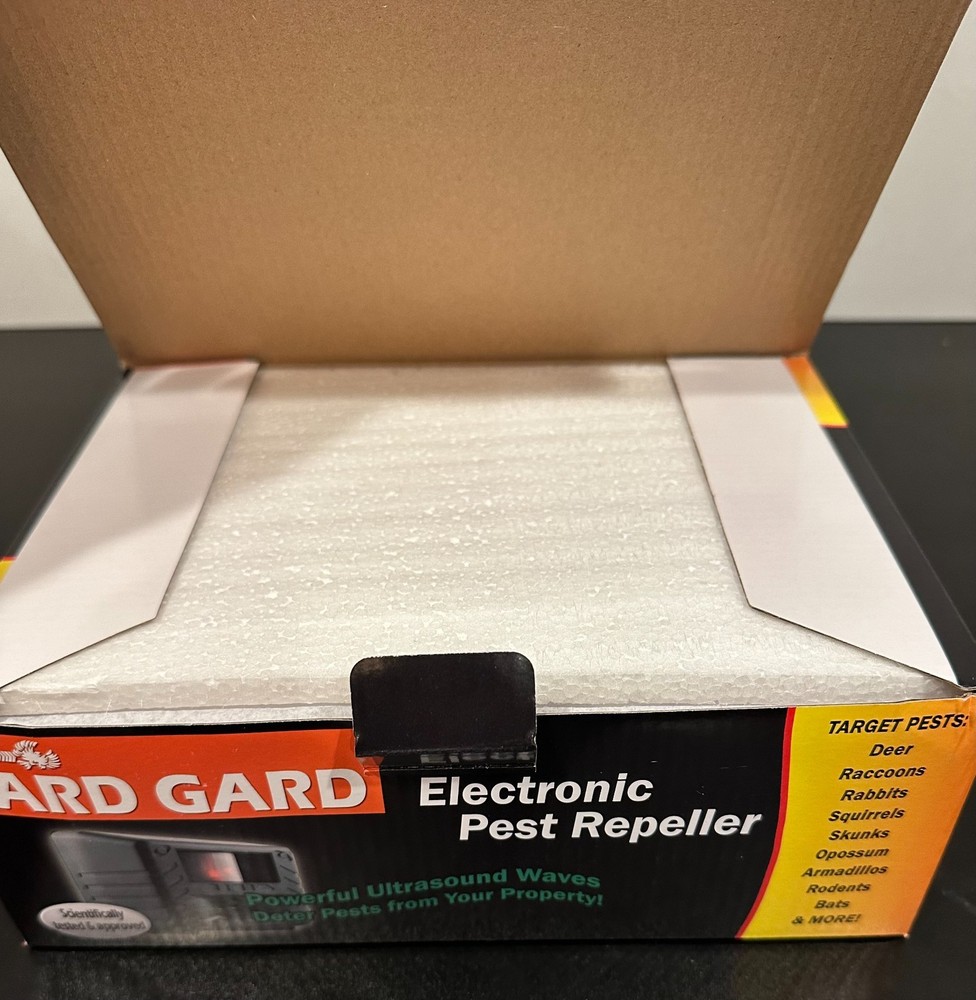 Bird-X Yard Gard - Electronic Pest Repeller *NEW IN BOX*
