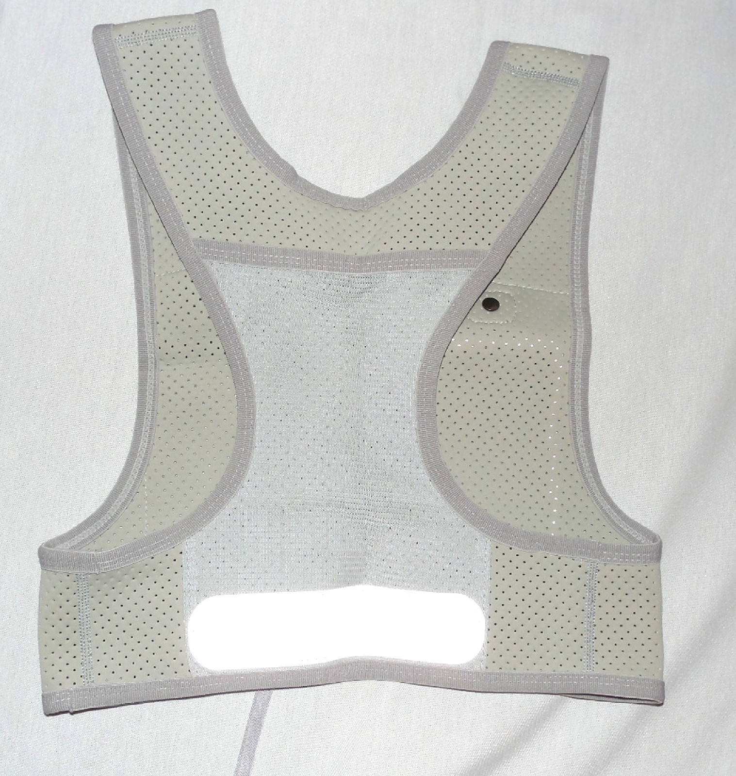 New Zeluot Running Vest Women Men Adjustable Chest Straps Size Medium NO FLASK
