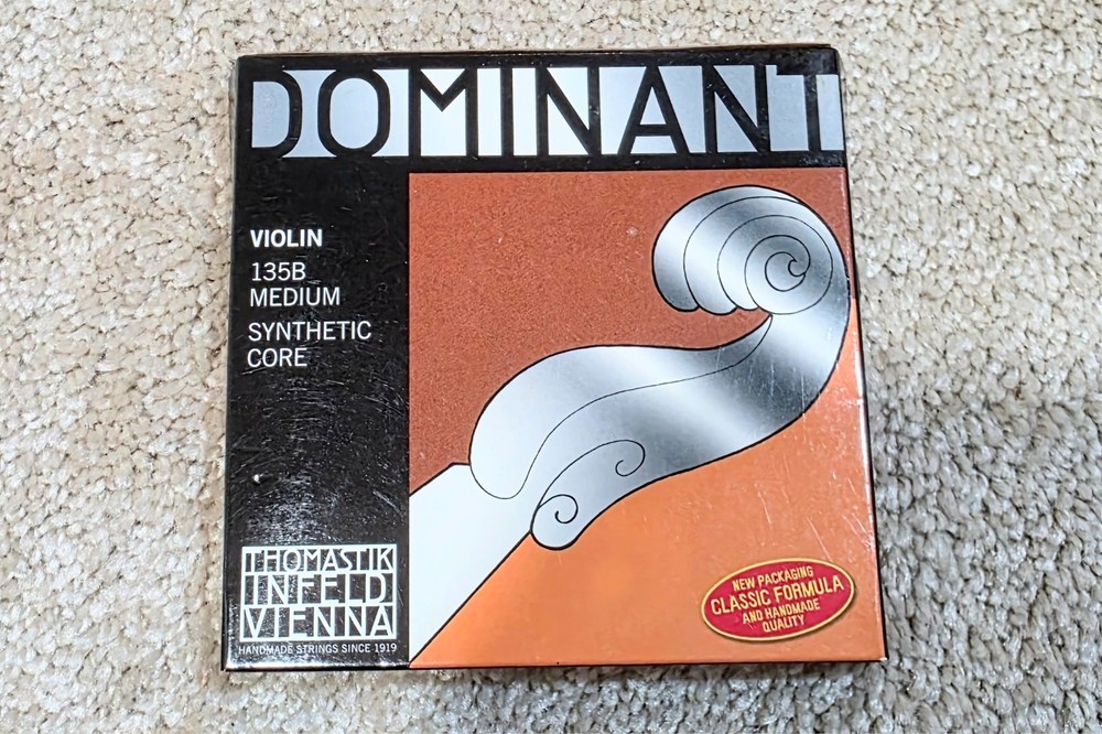 [NIB] Thomastik Dominant Violin Strings Set 4/4 - 135B Medium Ball-End E
