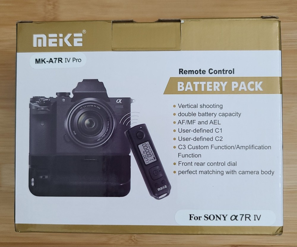 MEIKE MK-A7R IV Pro Remote Battery Grip With Vertical Shutter Function For Sony
