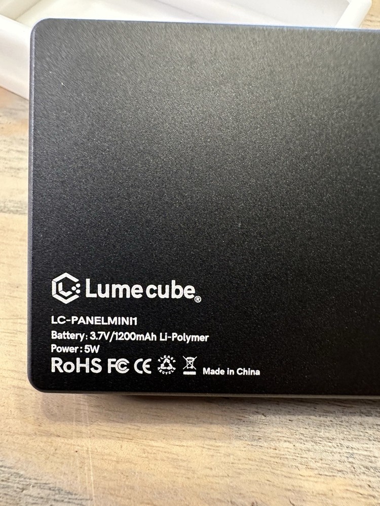 Lume Cube LC-PANELMINI1 5W Bicolor Panel Mini LED - USB C Mini Light Panel