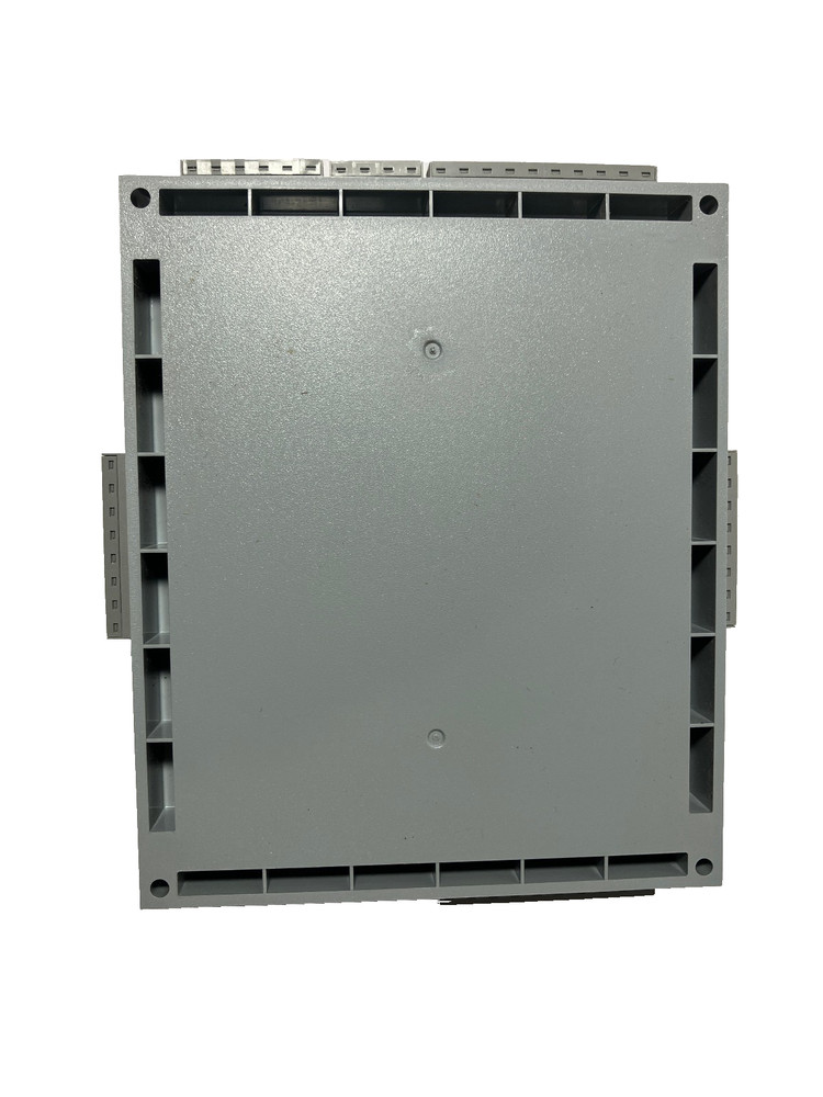 NEW HID VertX V100 70100AEP0N Door/Dual Reader Interface Access Controller