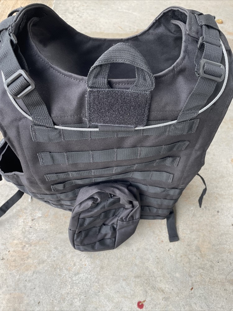 Outdoors Multi Functional Protective Tactical Vest Ajustable