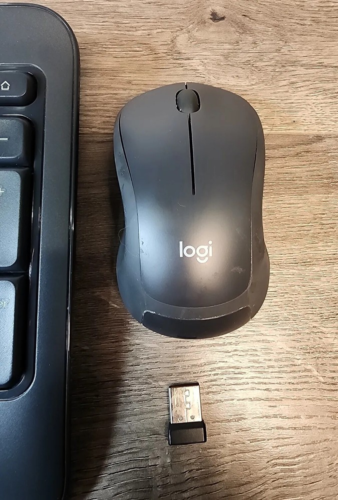 Logitech K540 Advanced Wireless Keyboard and Wireless M310 Mouse Combo