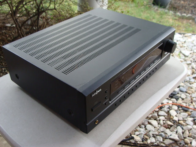 Insignia Model NS-R2000 AM/FM Stereo Receiver