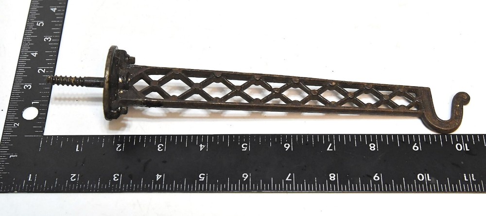 VINTAGE SCREW MOUNT WALL HOOK