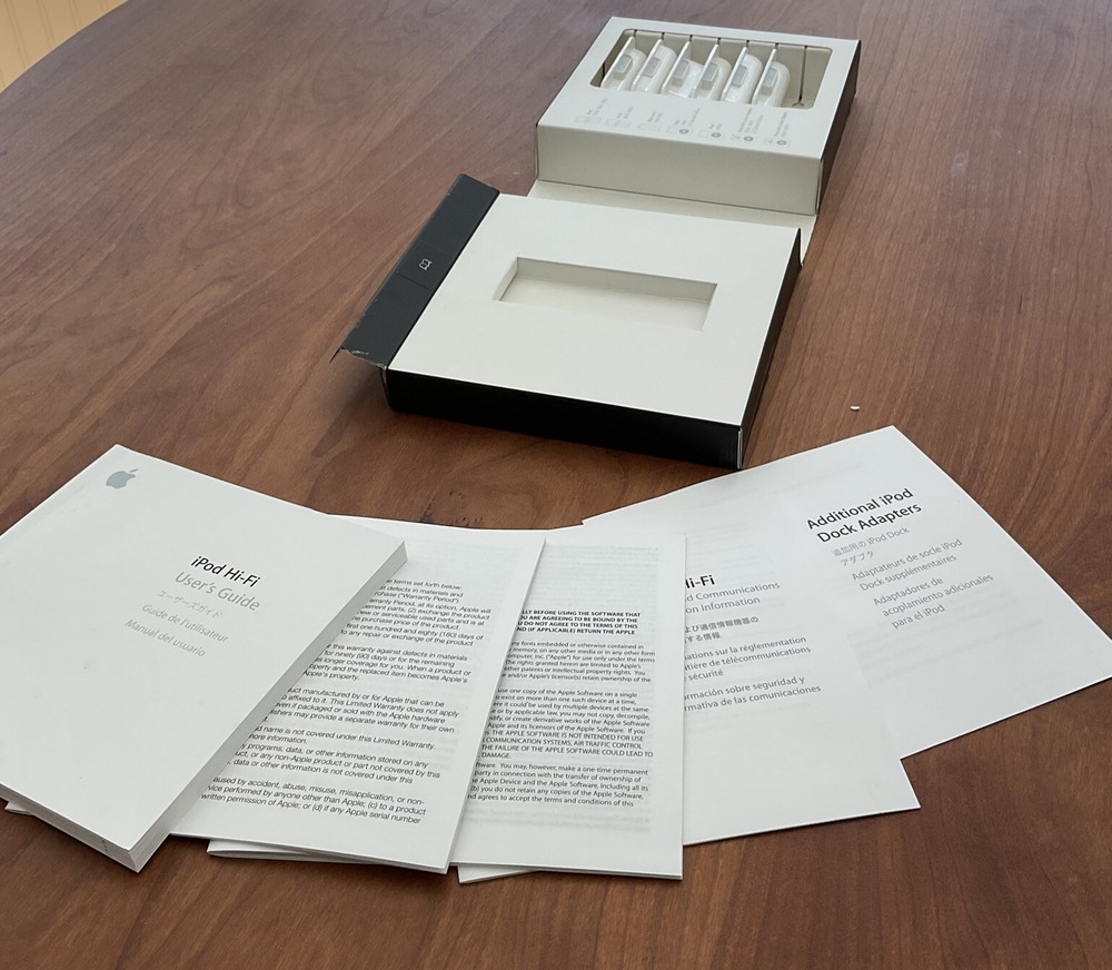 Authentic Apple i Pod box 6 NEW adapters 2005
