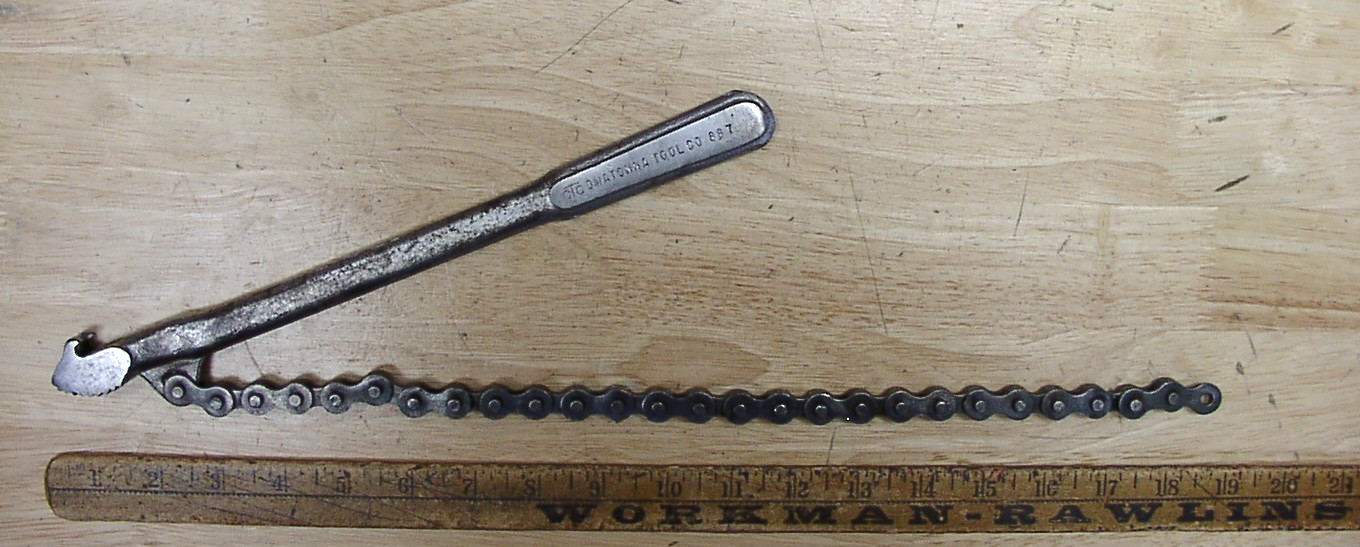 Vintage OTC Owatonna Tool Co.-887-",12"Chain Pipe Wrench,16" Chain,UGLY USER!