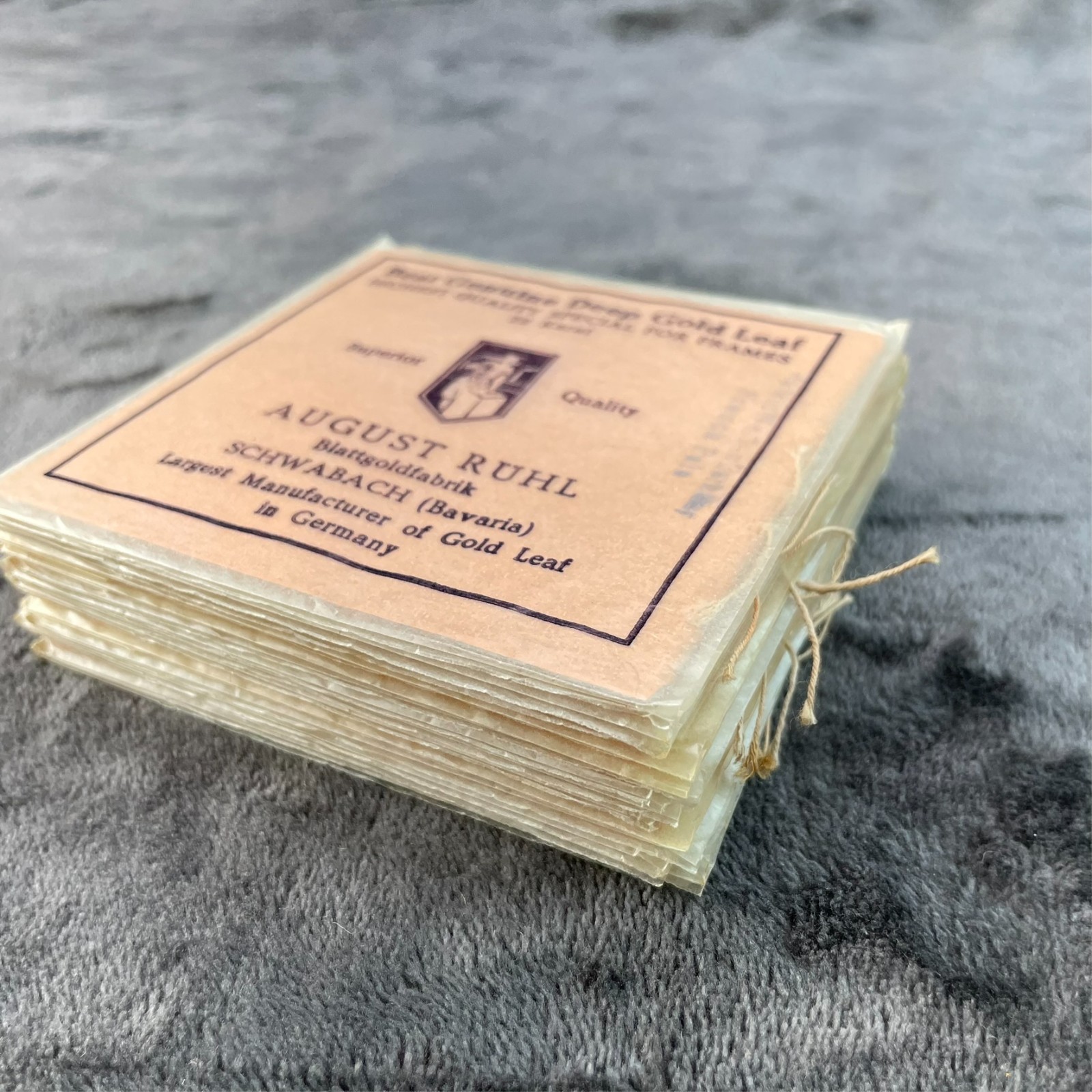 August Ruhl 22 Karat Gold Leaf Frames 375 Leaves American Shade Square NOS