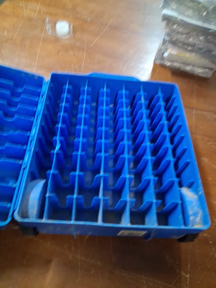 hot wheels 100 car carrying case