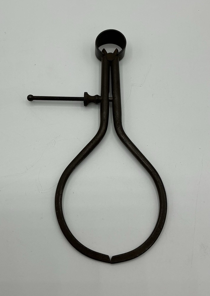 Vtg Tools Starrett 7” Spring Type Outside Caliper Round Leg & Solid Nut USA