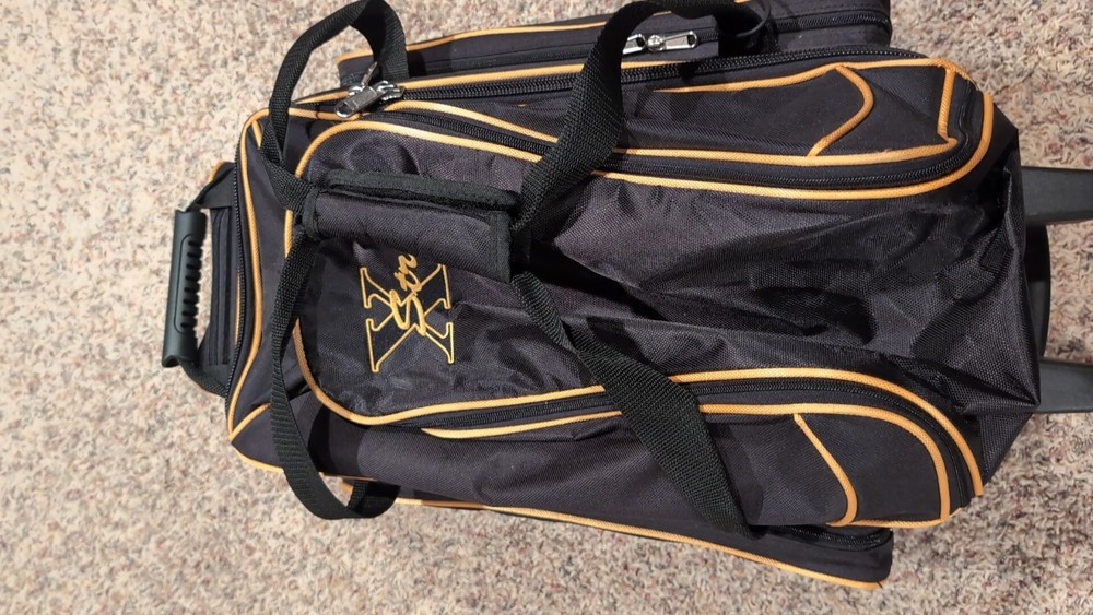 X STRIKE 2 BALL BOWLING BAG (( Read))