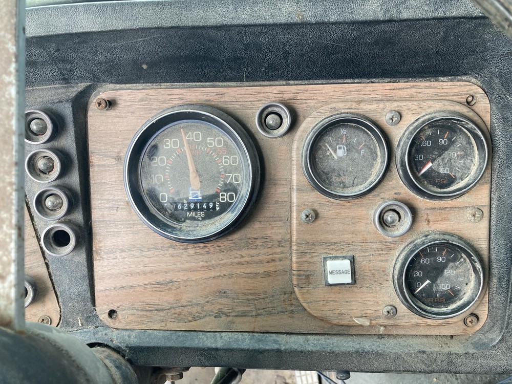 Volvo WIA Speedometer Instrument Cluster - Used