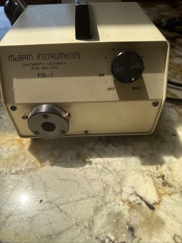 McBain Instruments FOI-1 Dual Fiber Optic Light Source