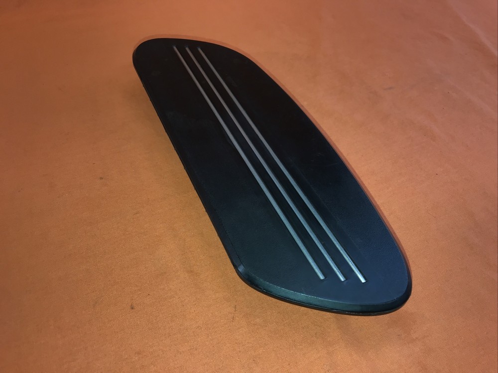 HARLEY-DAVIDSON GENUINE STREAMLINER FLOORBOARD RUBBER INSERT-RIGHT SIDE ONLY!