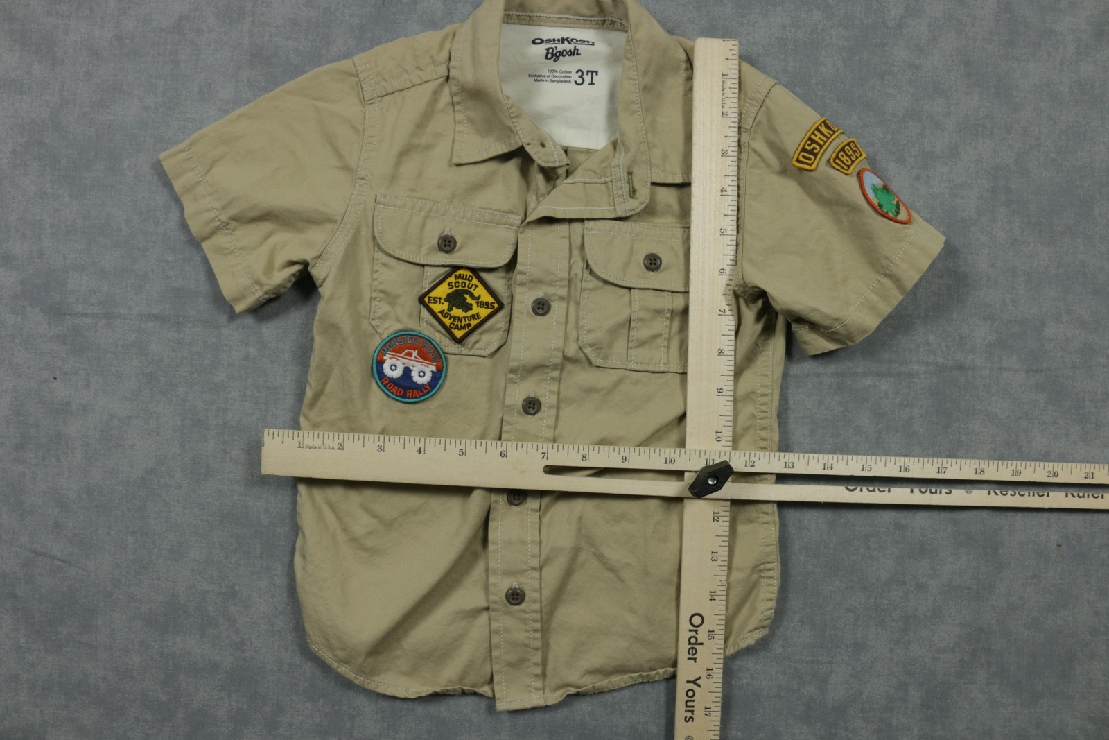 OshKosh B'gosh Shirt Boys 3T Tan Short Sleeve Scout Patches Button Up Adventure