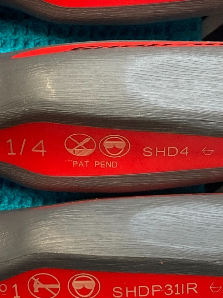 Snap-on™ Instinct Red hard Handled 6-piece Screwdriver