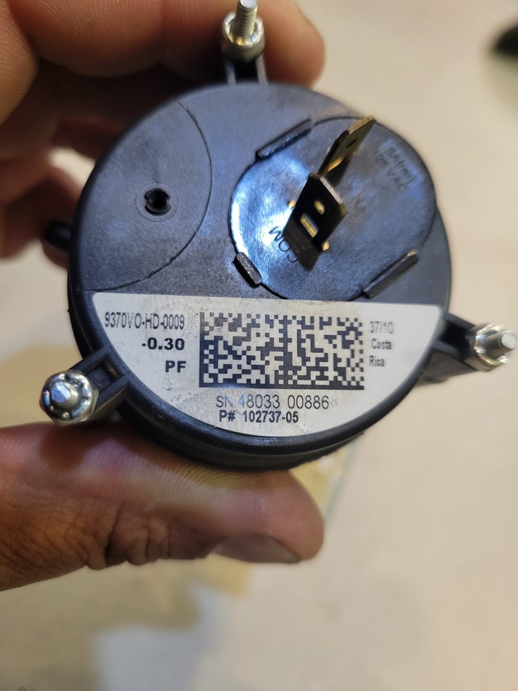 Used double Switch 102737-05 FREE SHIPPING