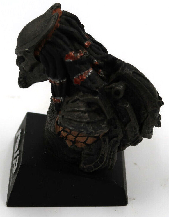 AVP Alien Vs Predator Limited Mini-Bust - Celtic Predator