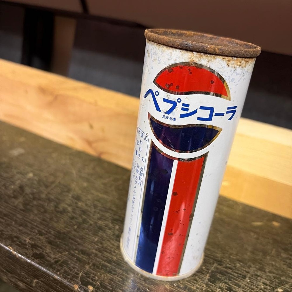Pepsi cola retro can