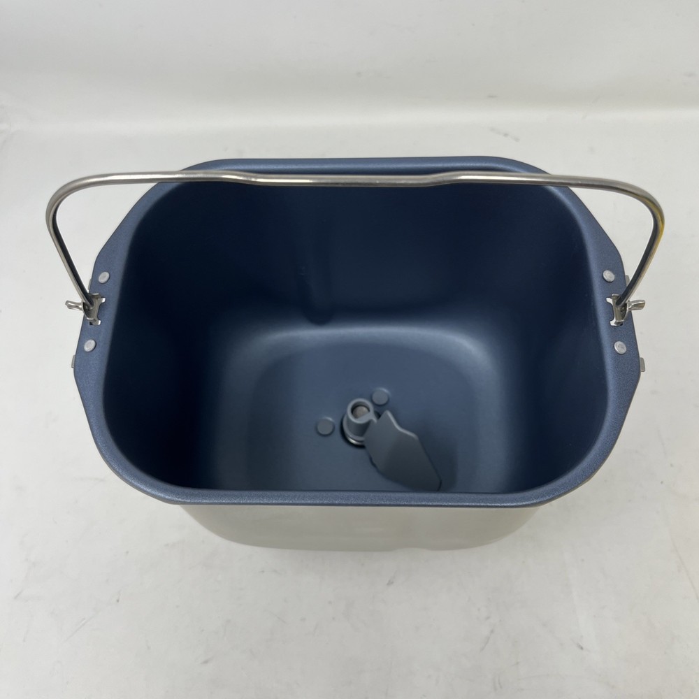 Breadman Bread Maker Model TR520 Bread Machine Loaf 2 Pc Set Pan & Paddle