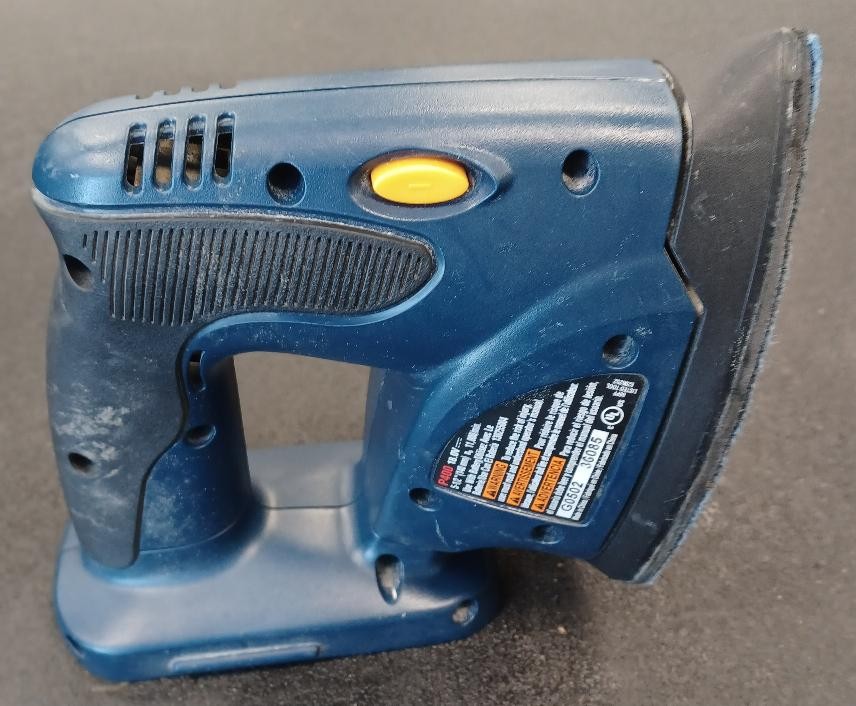 RYOBI TOOLS P400 SANDER (P10006025)