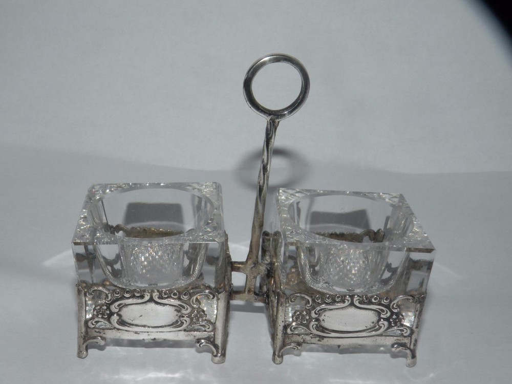VINTAGE .800 SILVER & CRYSTAL MASTER SALT