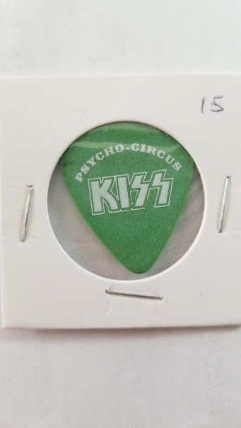 KISS / PETER CRISS - VINTAGE ORIGINAL PSYCHO-CIRCUS TOUR CONCERT GUITAR PICK